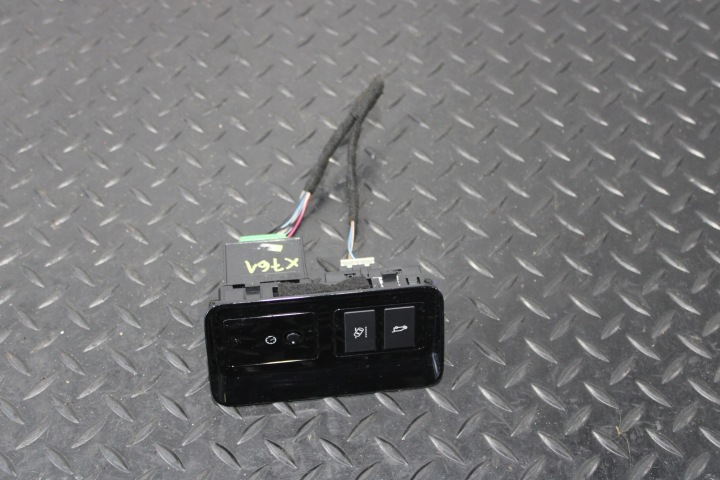 Bouton pour l’ouverture du capot JAGUAR F-PACE X761