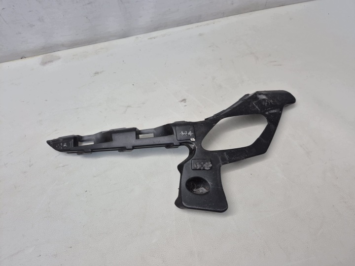 RENAULT MEGANE IV tartók tartó lökhárító jobb eleje 620363237R