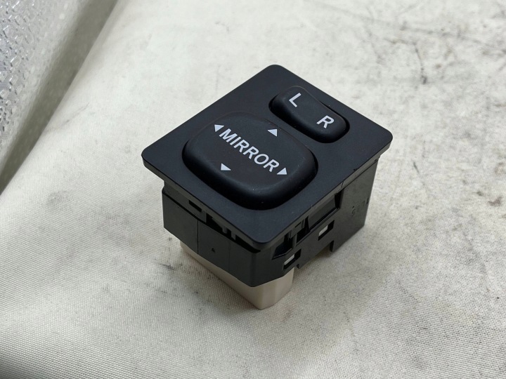 mirror control switch button TOYOTA YARIS (_P13_) 848700F010 31592392 !J
