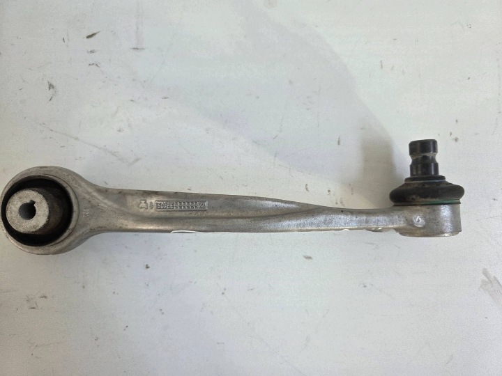 Audi A6 S6 C8 4K arm upper front left (Q898)