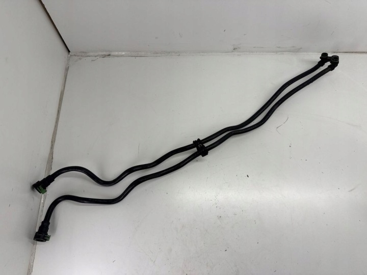 2014 BMW X1 E84 Oil Cooler Pipe Box 7611991 8