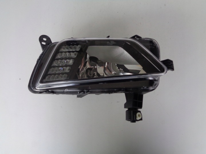 FEUX ANTIBROUILLARD DROITE VW POLO 2G 2G0 17- LED