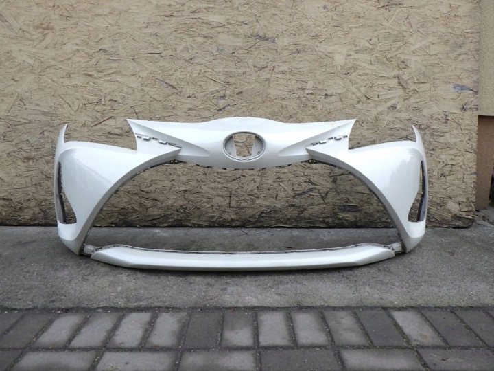 TOYOTA YARIS III 3 LIFT 17- Paraurti anteriore