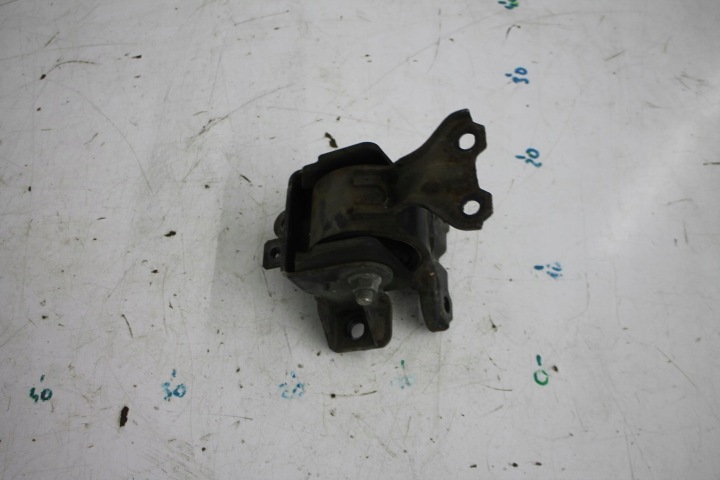 holder engine mount C-CROSSER 4007 2.2 HDI