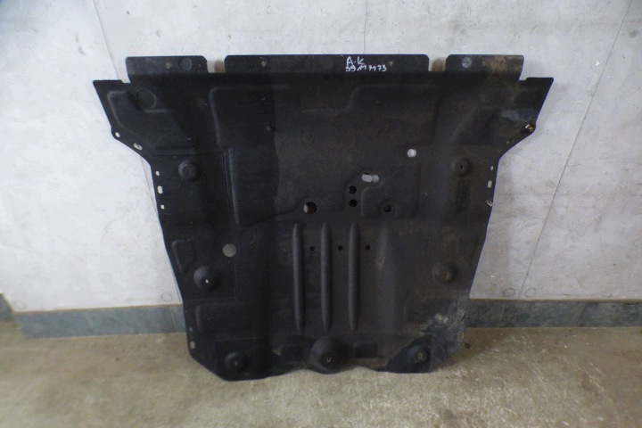Opel Astra K V cover below engine 39117175