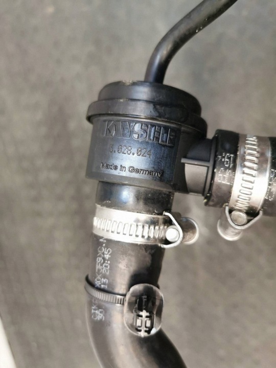 Actuador de Turbina Nissan Juke I F15 3028024 7