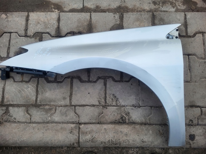 blatník levý předek RENAULT LAGUNA III TED69