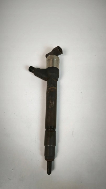 Opel Astra K 1.6 D Einspritzdüse Pumpe-Düse-Einheit des Kraftstoffsbehälters 55578075