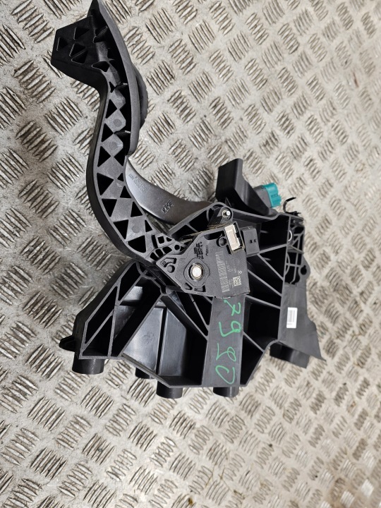 RENAULT TRAFIC III PEDAL fék 465016415R
