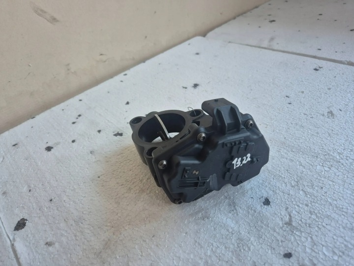 Vanne boitier papillon 8512452-03 BMW F20 F21 2.0 D 11