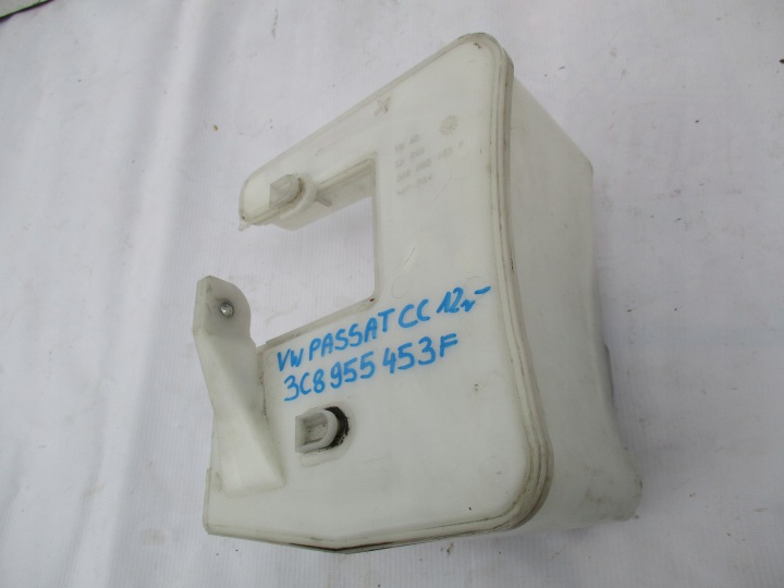 Behälter der Spritzdüse VW Pasat CC 2012r 3C8955453F