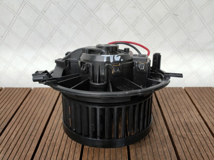 VW TIGUAN II 5NA LIFT 20-24 heating fan + resistor, rheostat, regulator module OE