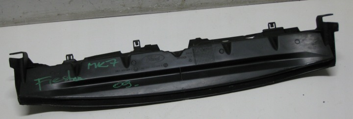 FORD FIESTA MK7 1.25 09R Blende Abdeckung oben öv, szíj vorne 8A61-A001A04-A