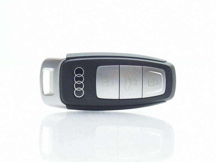 chiave PILOT SMART KEY AUDI A3 8Y 8Y0959754CG
