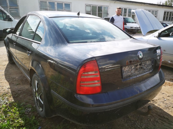 Skoda Υπέροχο σύστημα φρένων αντλίας κενού 2003 2.5L 057145100C 7.2260 9