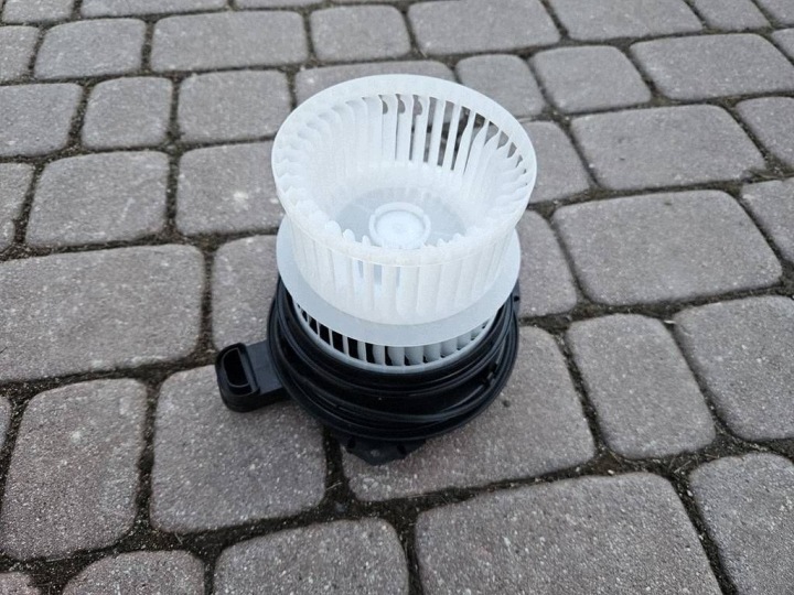 AY8460 Ventilateur Bloc de chauffage complet Bouches buses nadmuchu Toyota Highlander XU70