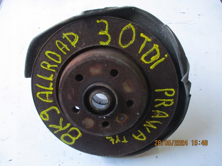mozzo fusello posteriore posteriore destro AUDI A4 8K0 8K9 2,0TDI