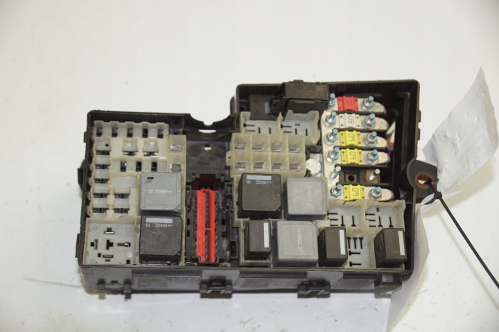 Kasten der Sicherungen 3M5T14A142AB MAZDA 3 BK