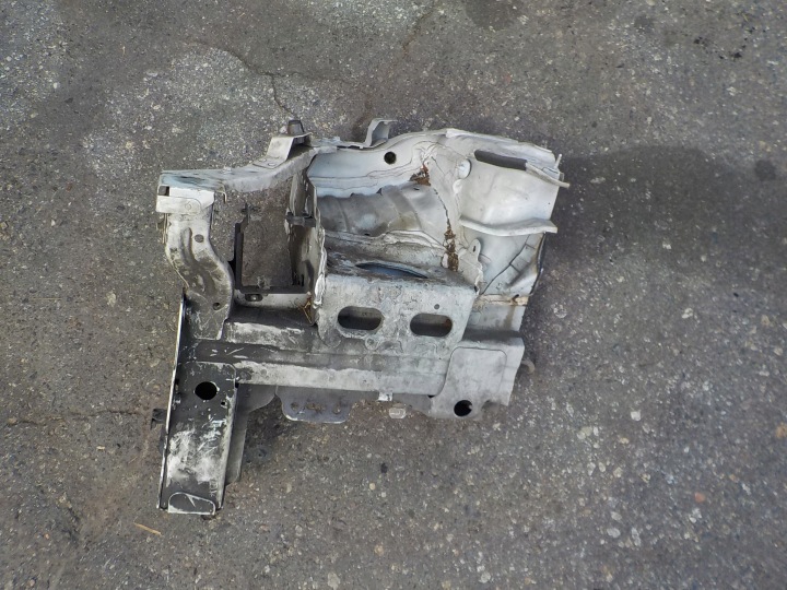 Longeron avant Droit renault megane III 2011r