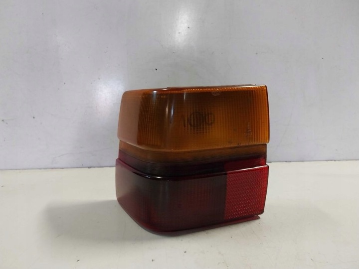 Licht links heck Audi 100 Sedan