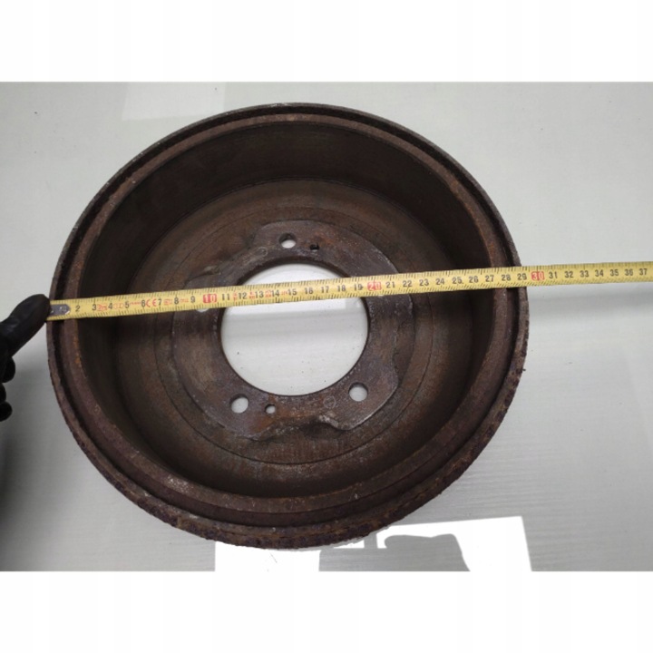 2006 Suzuki Grand Vitara II rear brake drum 8