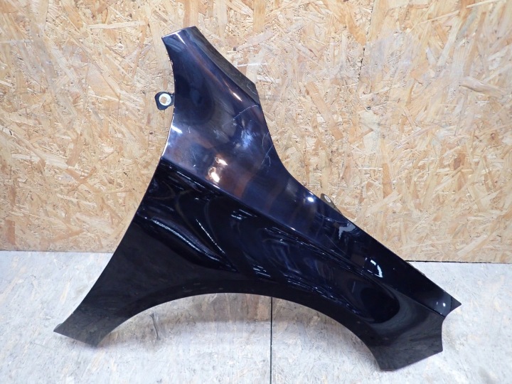 fender right front front MERCEDES A KLASA 176 2012-2018R A1768810201