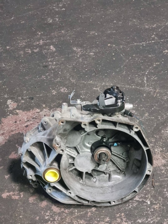 Manualna Getriebe 6 getriebe Ford Focus MK3 1.0 ECOBOOST CV6R7002PF #