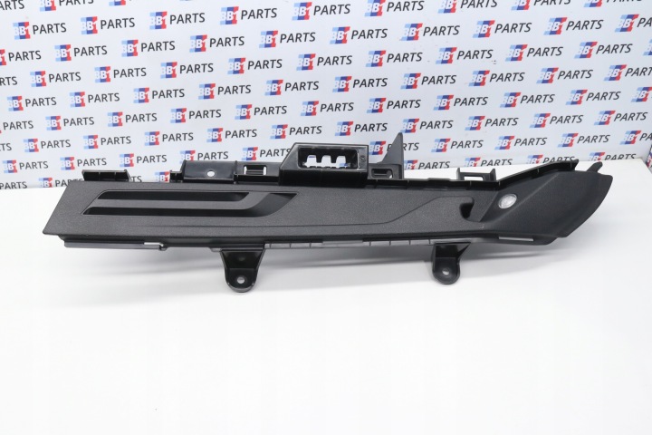 BMW G01 X3 F97 lišta kryt kufru levý záď 7396603