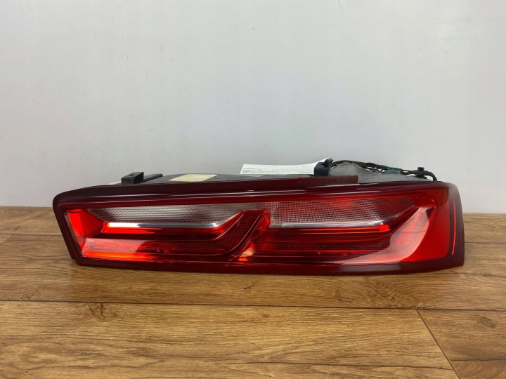 light rear right Chevrolet Camaro 2016+