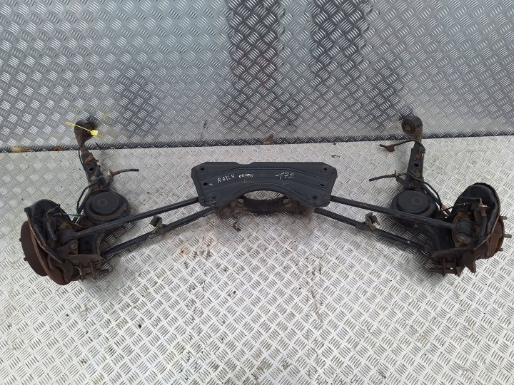 zavěšení záď rameno nápravnice TOYOTA RAV4 II 01-06 4x4