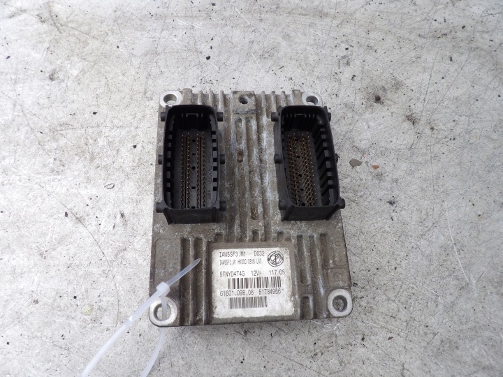 Fiat Grande Punto Ordinateur, Unité de contrôle 51784956 6160109806 IAW5SF3.M1