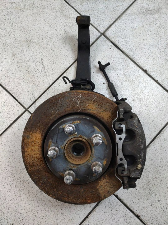 swing of the pivot front left side Jeep Grand Cherokee 4 facelift 2014