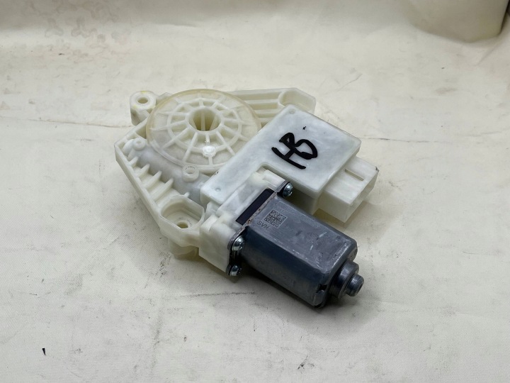 SKODA FABIA Micro moteur Vitres Droite Arrière 6V0959812A !J
