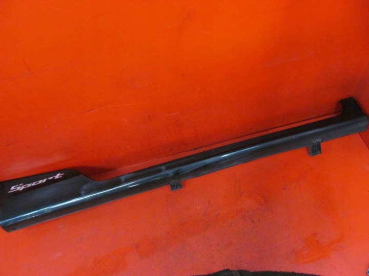 HONDA CIVIC VII 7 EP2 3D HB SPORT LIFT Leiste Schutzleiste Blende Gehäuse schwellen rechts B92P