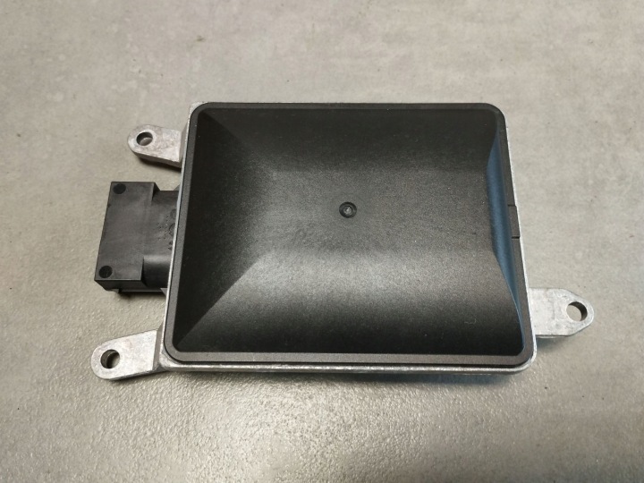 Audi A8 S8 D4 4H ASYSTENT zmeny steny 4H0907566F