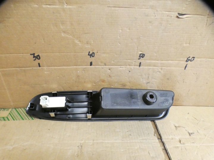 Panel Pulsantiera alzacristalli Specchietto posteriore PORTA Portiera Jeep Avenger 7357709380
