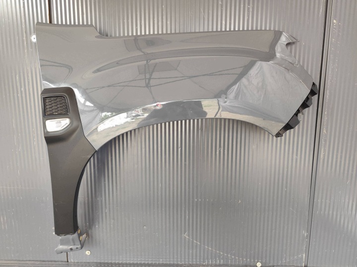 DACIA DUSTER II LIFT parafango anteriore destra completo smontaggio