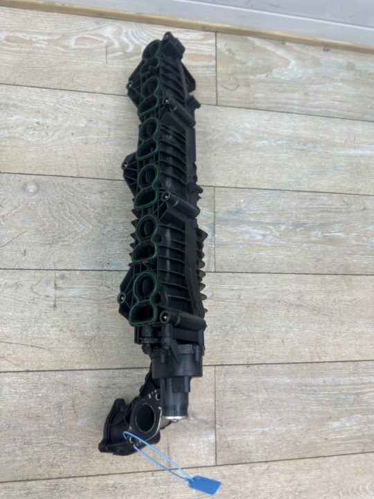 BMW 7 G11 G12 X3 G01 X4 G02 regulator intake manifold 8575534