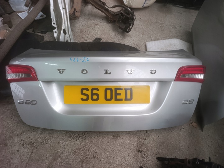 heckklappe kofferraumdeckel Kofferraum heck hinten Volvo S60 II 426-26