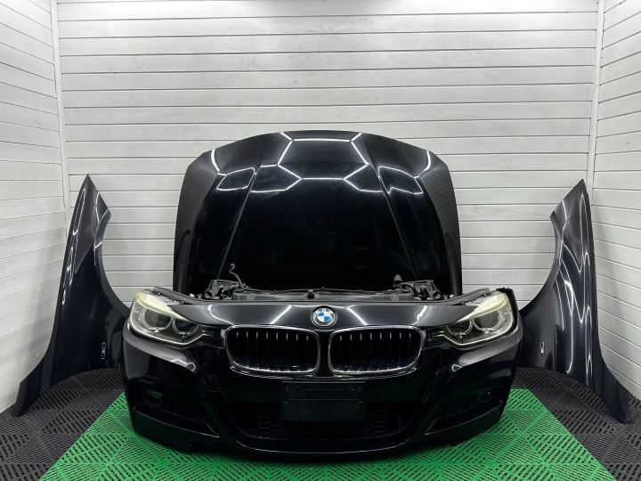 předek kompletní M PAKIET BMW 3 F30 F31 kapota blatníky světlá barva 475
