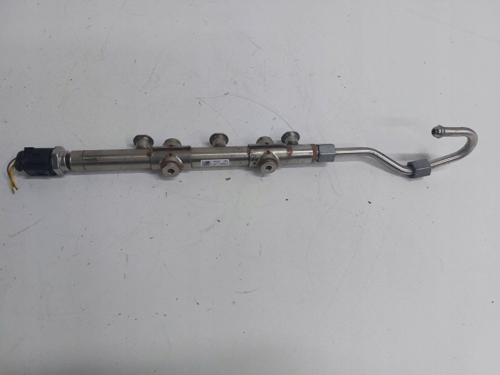 VW AUDI SEAT SKODA 1.0 TSI rampa goriva dizni 04C133320F