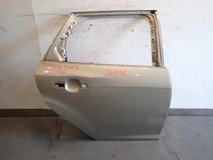 dvere zadok zadné pravé FORD FOCUS MK3 KOMBI 2010-2018