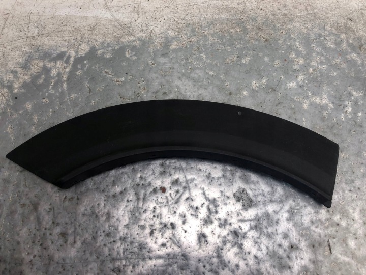 moulding of a fender right rear part MINI F60 7401434