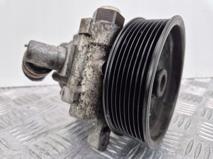 Mercedes ML350 CDI W164 servo čerpadlo A0044668301