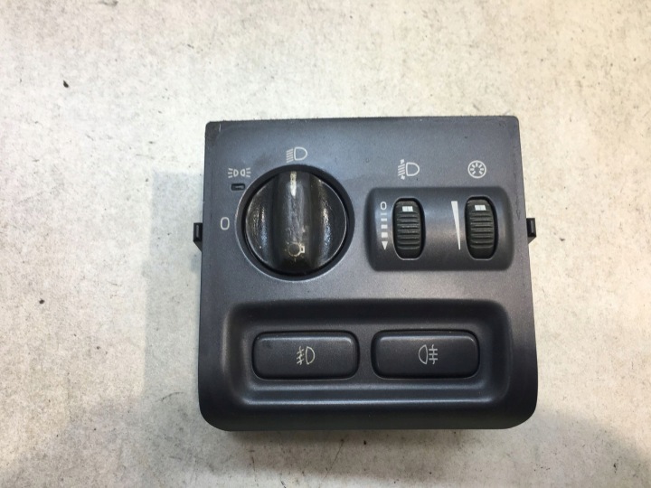 switch of the lights VOLVO V40 and FL 30613945