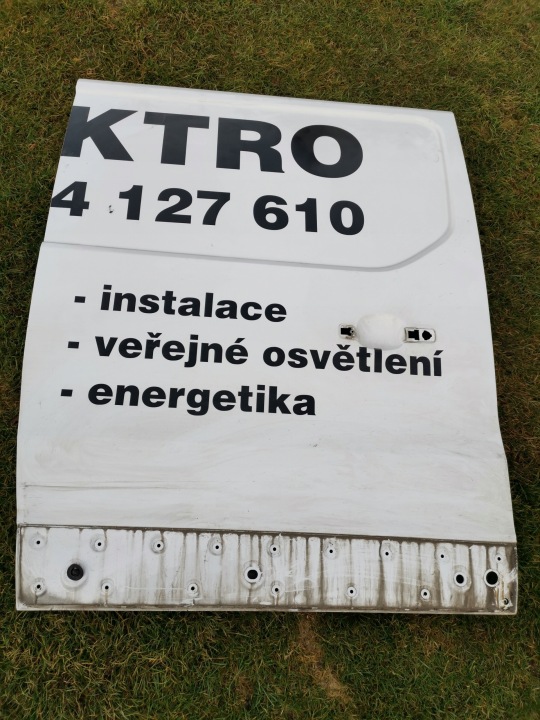 dveře boční renault posuvné TRAFIC III VIVARO