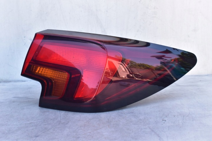 Licht rechts heck OPEL ASTRA K HATCHBACK 5D LIFT 39099015 2019-2021