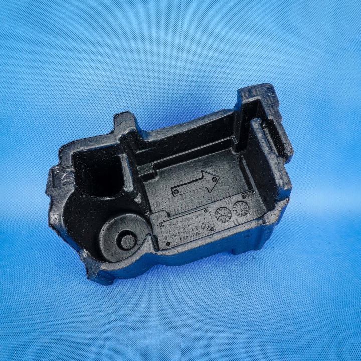 utas felöli szekrény csomagtartó na narzedzia BMW X5 G05 71105A01487 5A01487