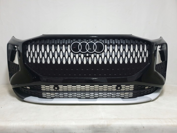 AUDI Q3 III 83H 25-> Stoßstange vorne vorne 6 x PDC Spritzdüsen 83H807437