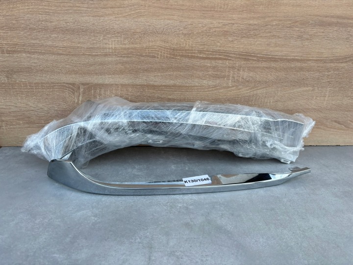 BMW 7 G11 G12 right CHROM of a bumper front moulding cap K130/1046